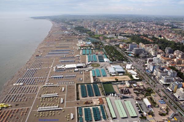 Sottomarina Beach Apartment Chioggia Exteriör bild